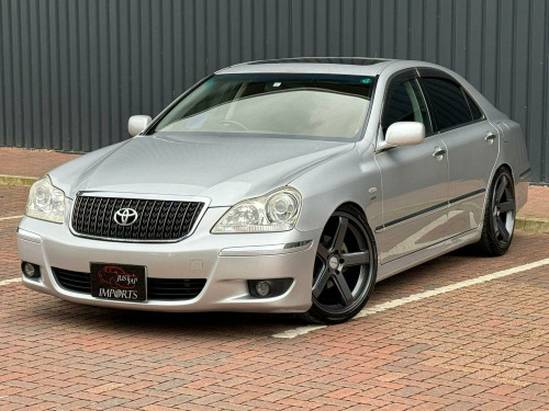 Toyota Crown  **RARE FACTORY TOMS MODELLISTA SUPERCHARGED**