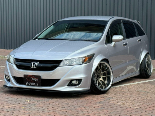 Honda Stream  RSZ RN6 WIDEBODY SHOW CAR