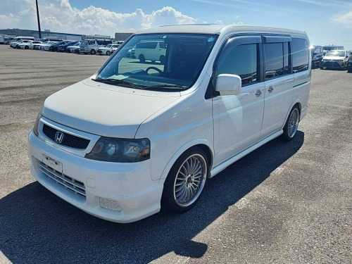 Honda Stepwagon  RF7 SPADA TWIN SUNROOFS, GRADE 4.5