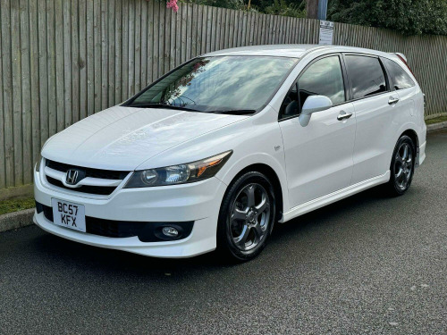 Honda Stream  RS7 7 SEATER BUDGET MPV