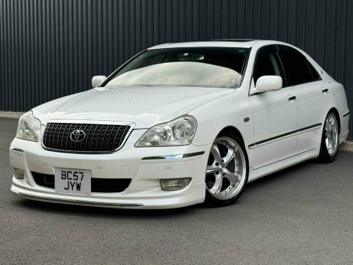 Toyota Crown  UZS186 4.3 V8 AERO, SUNROOF, AIR RIDE