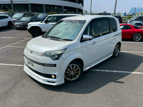 Toyota SPADE  NCP141 FACTORY MODELLISTA PACKAGE