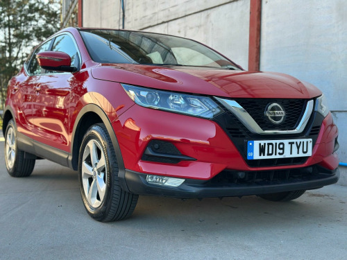 Nissan Qashqai  1.3 DIG-T Acenta Premium Euro 6 (s/s) 5dr