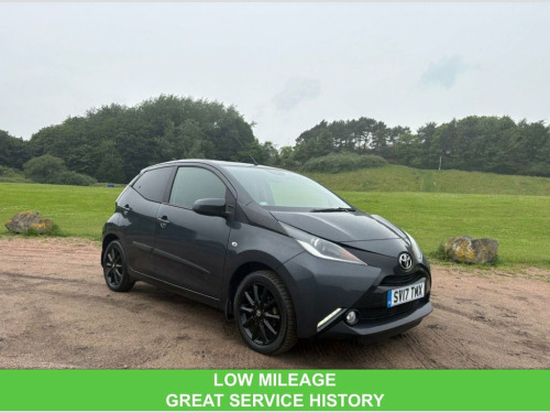 Toyota AYGO  1.0 VVT-i x-clusiv3 Hatchback 5dr Petrol Manual Eu