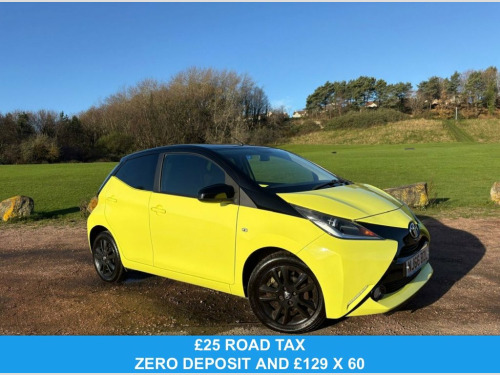 Toyota AYGO  1.0 VVT-i x-cite 3 Yellow Bi-Tone Hatchback 5dr Pe