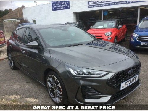 Ford Focus  1.0T EcoBoost MHEV ST-Line X Hatchback 5dr Petrol  