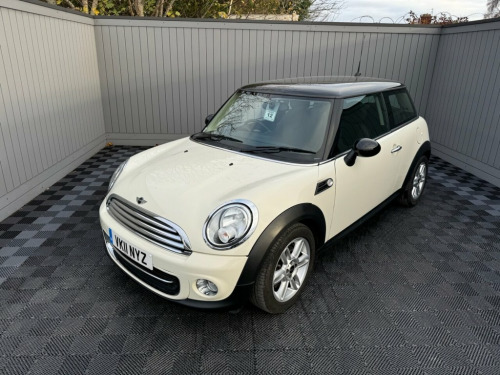 MINI Hatch  1.6 Cooper Hatchback 3dr Petrol Manual Euro 5 (s/s