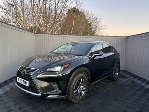 Lexus NX 300h  2.5 300h SUV 5dr Petrol Hybrid E-CVT 4WD Euro 6 (s