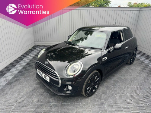 MINI Hatch  1.5 Cooper Classic Hatchback 3dr Petrol Manual Eur