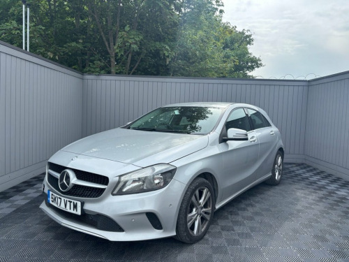 Mercedes-Benz A-Class  1.5 A180d Sport (Executive) Hatchback 5dr Diesel M