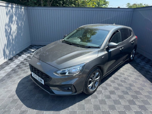 Ford Focus  1.0T EcoBoost ST-Line Hatchback 5dr Petrol Manual 