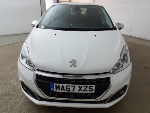 Peugeot 208  1.2 PureTech Allure Hatchback 5dr Petrol Manual Eu