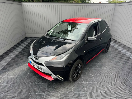 Toyota AYGO  1.0 VVT-i x-press Hatchback 5dr Petrol x-shift Eur