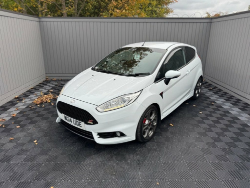 Ford Fiesta  1.6T EcoBoost ST-2 Hatchback 3dr Petrol Manual Eur