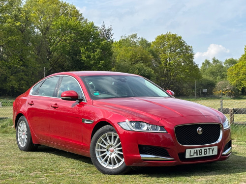 Jaguar XF  2.0i Prestige Saloon 4dr Petrol Auto Euro 6 (s/s) (200 ps)