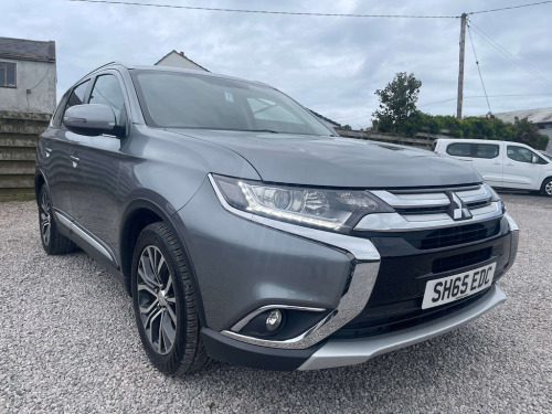 Mitsubishi Outlander  2.2 DI-D GX3 SUV 5dr Diesel Auto 4WD Euro 6 (147 ps)