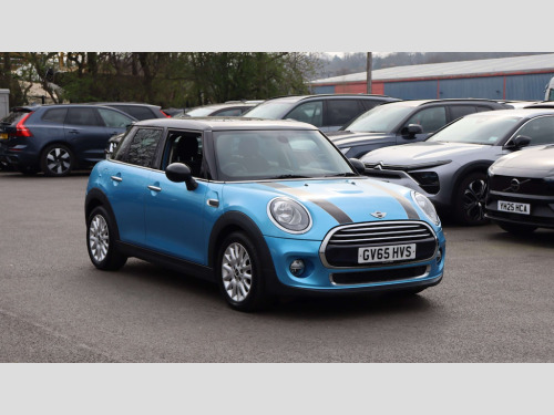 MINI Hatch  1.5 Cooper Hatchback 5dr Petrol Auto Euro 6 (s/s) (136 ps)