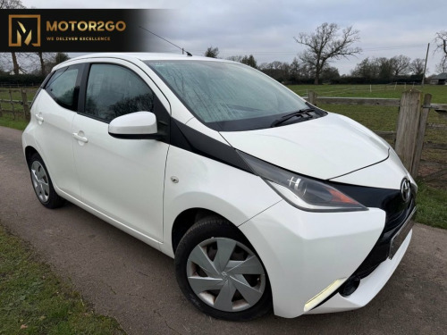 Toyota AYGO  1.0 VVT-i x-play Hatchback 5dr Petrol Manual Euro  