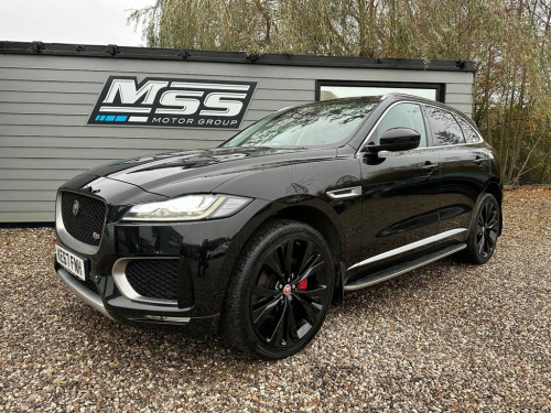 Jaguar F-PACE  3.0 D300 V6 S SUV 5dr Diesel Auto AWD Euro 6 (s/s)