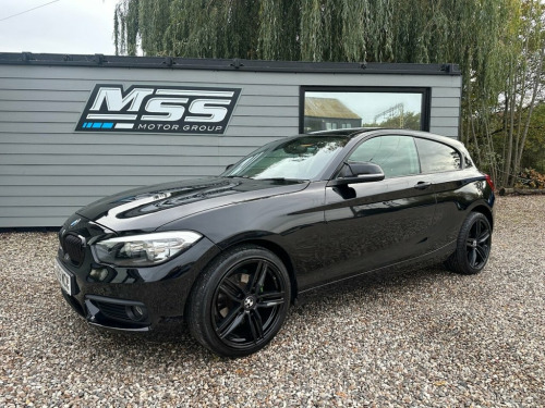 BMW 1 Series  1.5 118i SE Hatchback 3dr Petrol Manual Euro 6 (s/