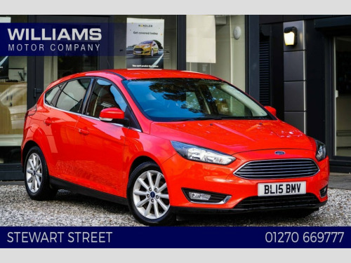 Ford Focus  1.0T EcoBoost Titanium Hatchback 5dr Petrol Manual