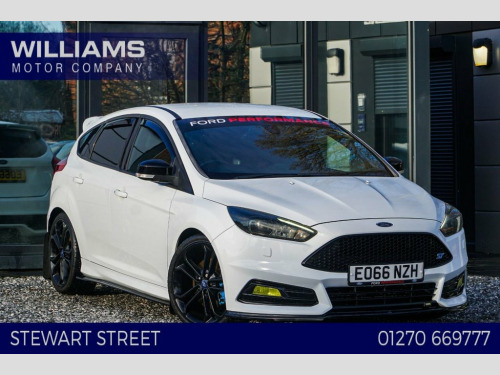 Ford Focus  2.0T EcoBoost ST-3 Hatchback 5dr Petrol Manual Eur