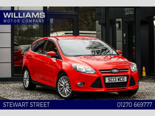 Ford Focus  1.0T EcoBoost Zetec Hatchback 5dr Petrol Manual Eu