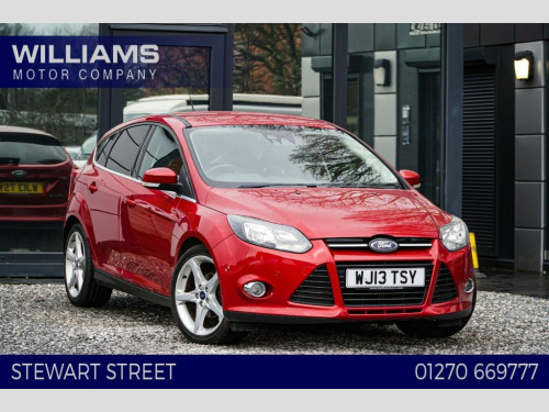 Ford Focus  1.0T EcoBoost Titanium Hatchback 5dr Petrol Manual