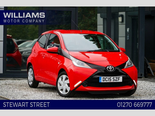 Toyota AYGO  1.0 VVT-i x-play Hatchback 5dr Petrol Manual Euro 