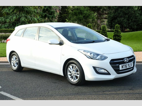 Hyundai i30  1.6 CRDi Blue Drive SE Tourer 5dr Diesel Manual Eu