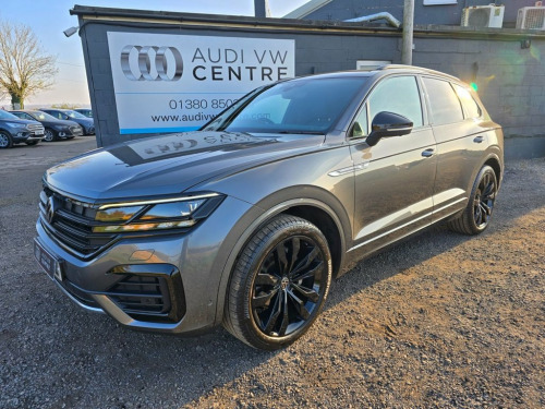 Volkswagen Touareg  3.0 TDI V6 Black Edition SUV 5dr Diesel Tiptronic 