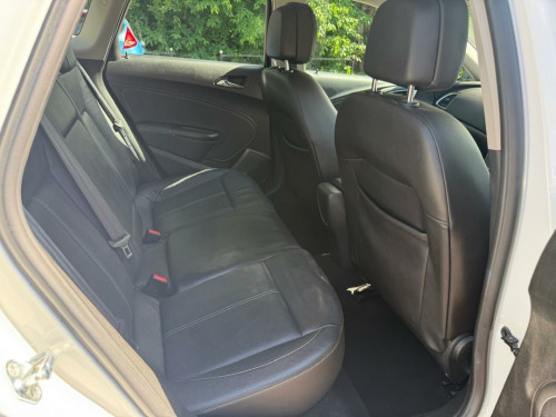 Vauxhall Astra  2.0 CDTi ecoFLEX Elite Euro 5 (s/s) 5dr