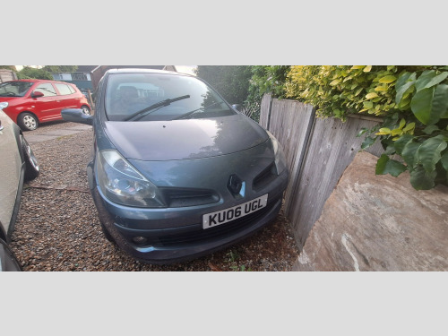 Renault Clio  DYNAMIQUE 16V 3-Door