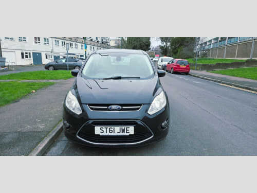 Ford Grand C-MAX  2.0 TDCi Titanium MPV 5dr Diesel Powershift Euro 5 (140 ps) 