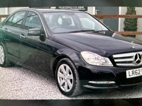 Mercedes-Benz C-Class C180 1.6 C180 BlueEfficiency Executive SE G-Tronic+ Euro 5 (s/s) 4dr