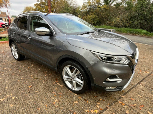 Nissan Qashqai  1.3 DIG-T N-Motion Euro 6 (s/s) 5dr 