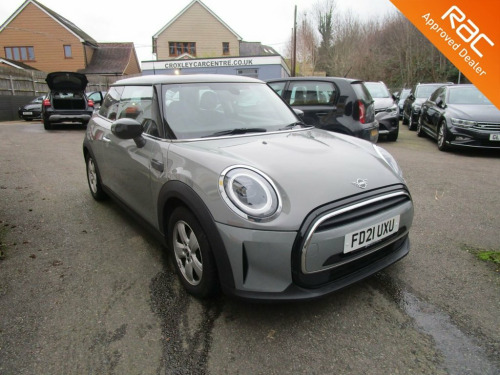 MINI Hatch  1.5 Cooper Classic Hatchback 3dr Petrol Manual Eur