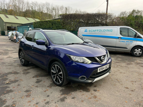 Nissan Qashqai  1.2 DIG-T Tekna 2WD Euro 5 (s/s) 5dr