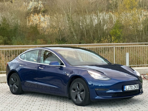 Tesla Model 3  0.0 LONG RANGE AWD 4d 302 BHP