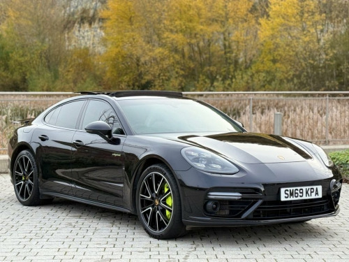 Porsche Panamera  4.0 V8 E-Hybrid 14kWh Turbo S Saloon 5dr Petrol Pl