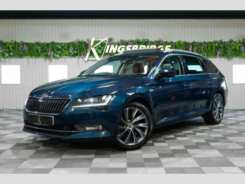 Skoda Superb  2.0 TSI Laurin & Klement Estate 5dr Petrol DSG 4WD