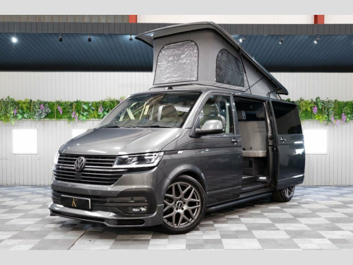 Volkswagen Transporter  2.0 TDI T28 Highline Panel Van 5dr Diesel DSG FWD 