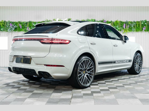 Porsche Cayenne  3.0T V6 Platinum Edition Coupe 5dr Petrol Tiptroni