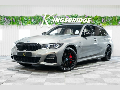 BMW 3 Series  2.0 330e 12kWh M Sport Pro Edition Touring 5dr Pet