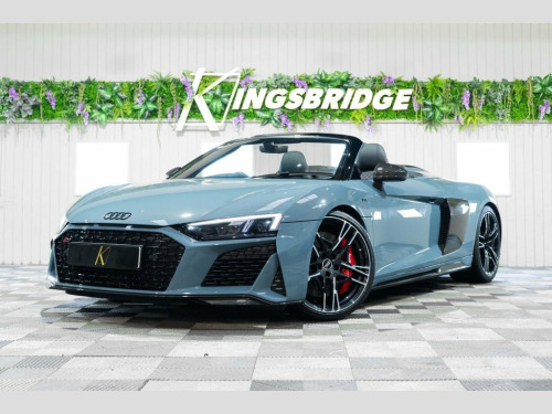 Audi R8  5.2 FSI V10 Performance Carbon Black Spyder 2dr Pe