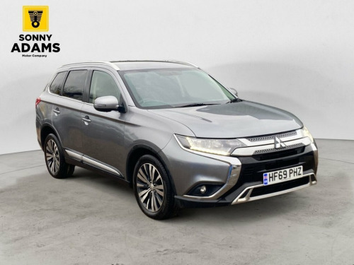 Mitsubishi Outlander  2.0 MIVEC Design SUV 5dr Petrol CVT 4WD Euro 6 (s/