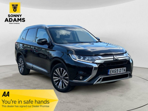 Mitsubishi Outlander  2.0 MIVEC Exceed SUV 5dr Petrol CVT 4WD Euro 6 (s/