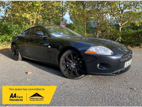 Jaguar XK  4.2 V8 COUPE