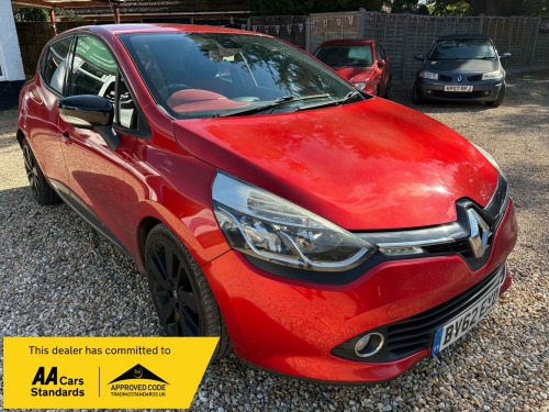 Renault Clio  1.5 dCi Dynamique S MediaNav Hatchback 5dr Diesel Manual Euro 5 (s/s) (90 p