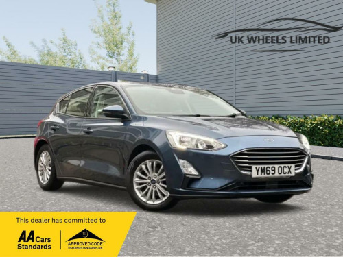 Ford Focus  1.0T EcoBoost Titanium Auto Euro 6 (s/s) 5dr